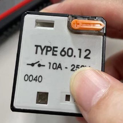 60.12 60.13 Plug-in Electromagnetic Power Relay with LED